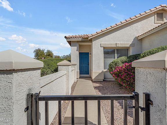 4th image of 1002 E MILADA Drive