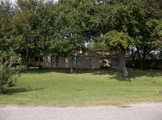 431 24th St, Hempstead, TX 77445