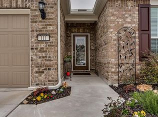 111 Trinity Ln, Georgetown, TX 78633