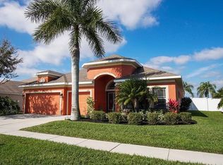1608 Mira Lago Cir, Ruskin, FL 33570