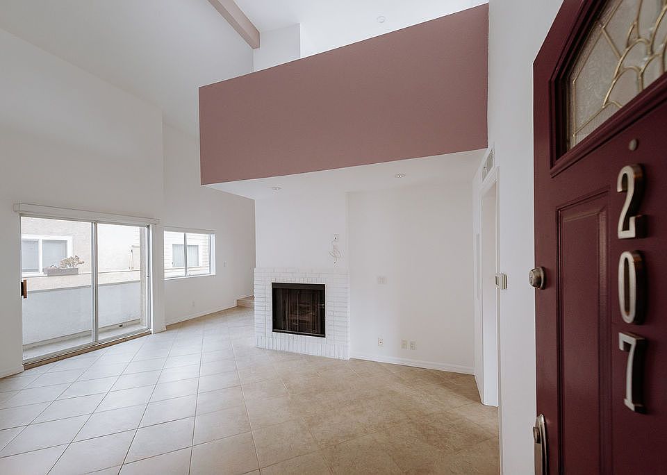 1st image of 3651 Jasmine Ave APT 207