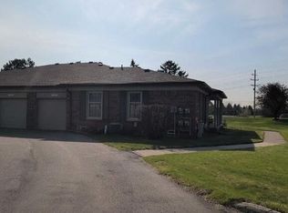 49012 Hickory Ct #39, Utica, MI 48315