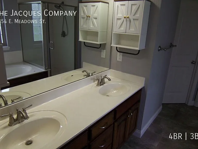 2854 W Meadows Dr — Photo 12