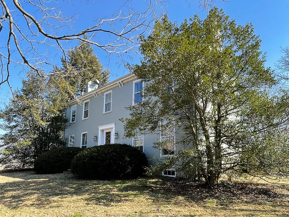 4409 Lexington Rd photo 1