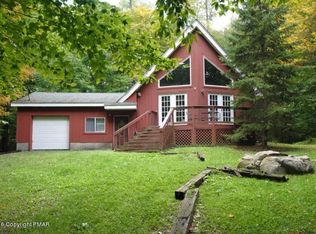 2209 Maple Leaf Ct, Pocono Lake, PA 18347