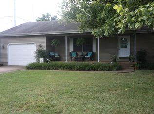 440 E 3rd St, Brookport, IL 62910