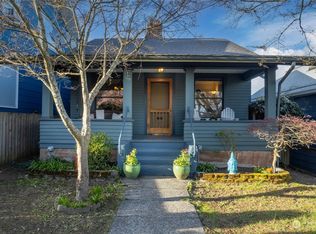 318 N 77th St, Seattle, WA 98103