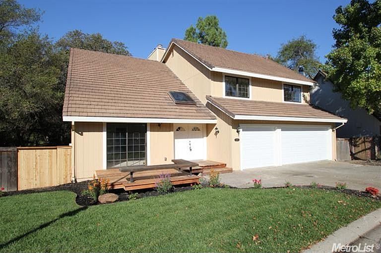 2nd image of 5319 Dawn Oak Ln
