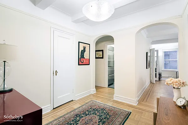 Sold by Sotheby's International Realty | media 3