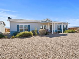 6015 W Collins Dr, Golden Valley, AZ 86413