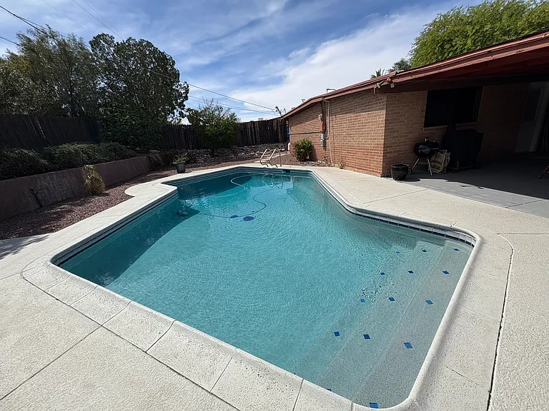 8518 E Hawthorne St — Photo 12