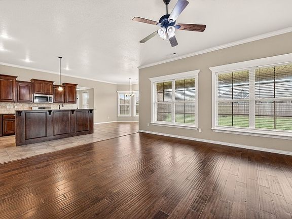 5th image of 3807 SW Roundstone Blvd