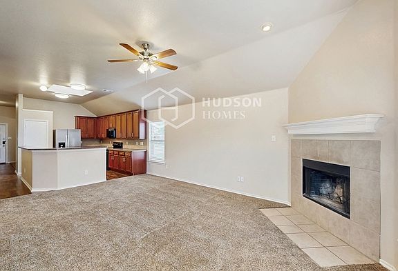 3rd image of 113 Singleton Dr