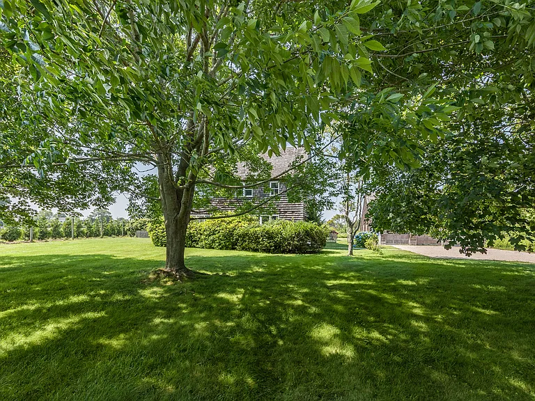 31 Wainscott Main St — Photo 17