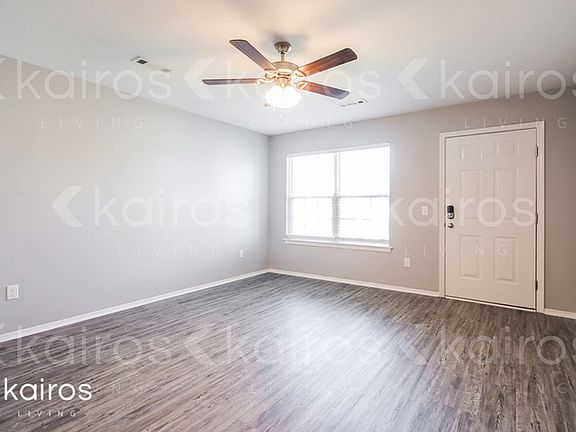 2nd image of 3896 Thomas St Unit B