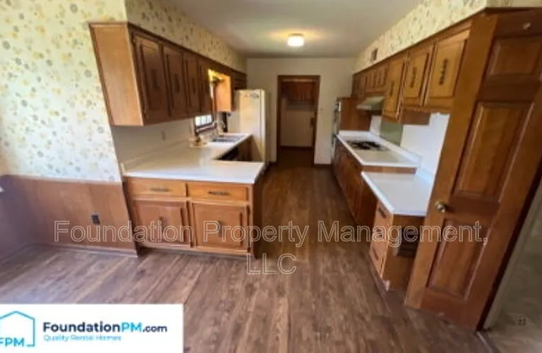 2608 Abercorn Cv — Photo 3