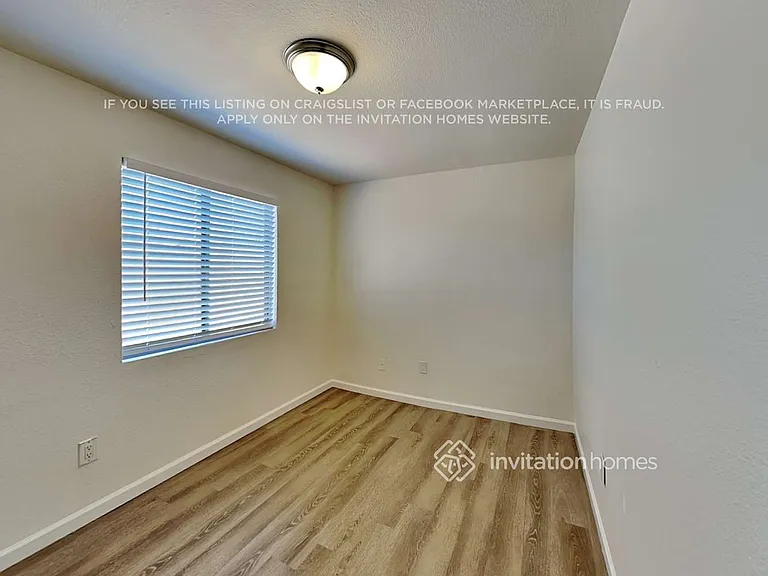 14256 N 37th Way — Photo 9