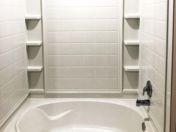5th image of 130 Abbeywood Ct