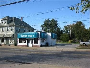 5th image of 4642 W 130th St
