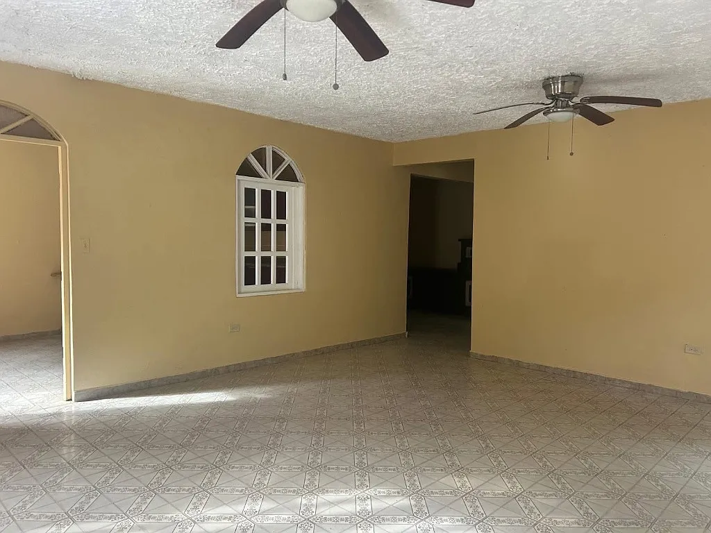 2 bed, 1.0 bath, 160 sqft, $800 — Photo 4