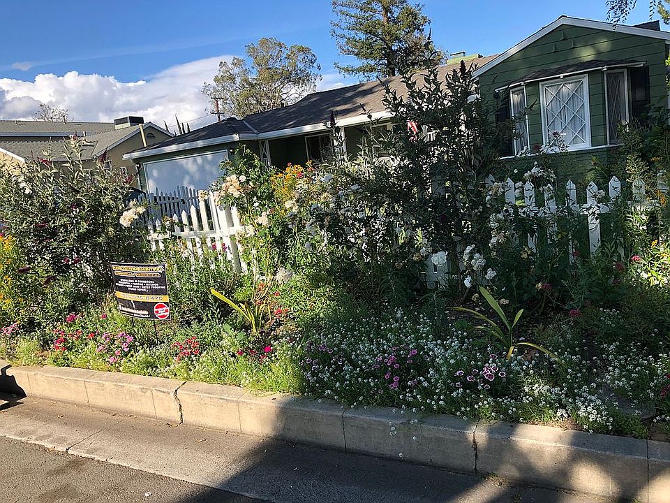 2nd image of 4532 Longridge Ave