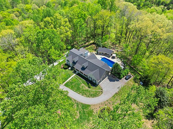 3rd image of 8332 Mill Race Dr