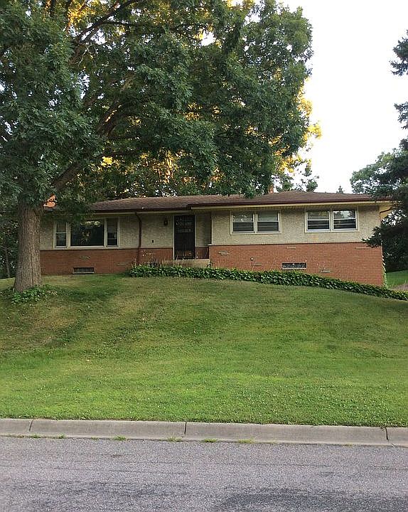 1st image of 40 Iona Ln