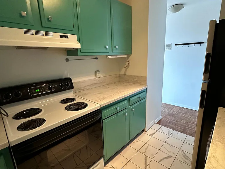 1105 Massachusetts Ave #10C — Photo 6