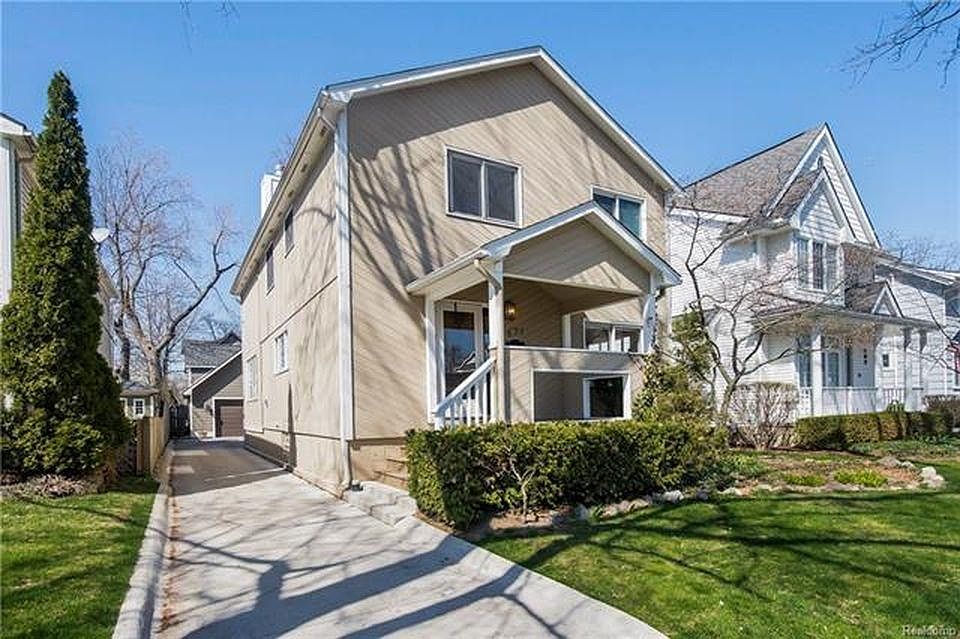 1st image of 671 Emmons Ave