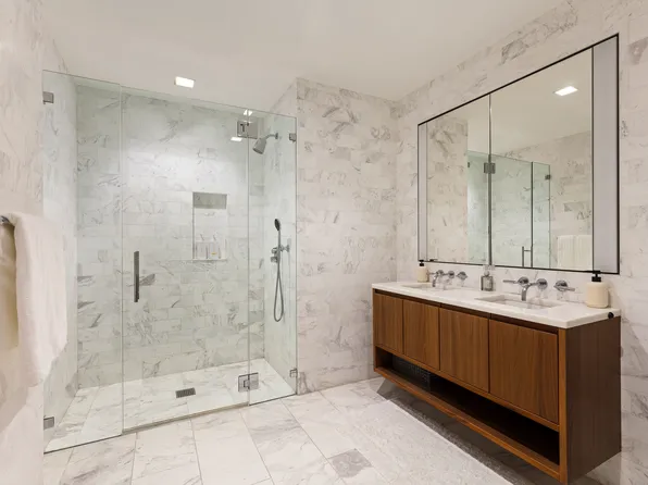 242 Broome Street image 7 of 9