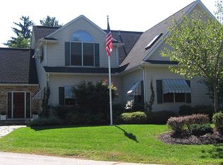 31 Edgewater Dr, Denville, NJ 07834