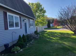 34 Beatrice St, Westerly, RI 02891