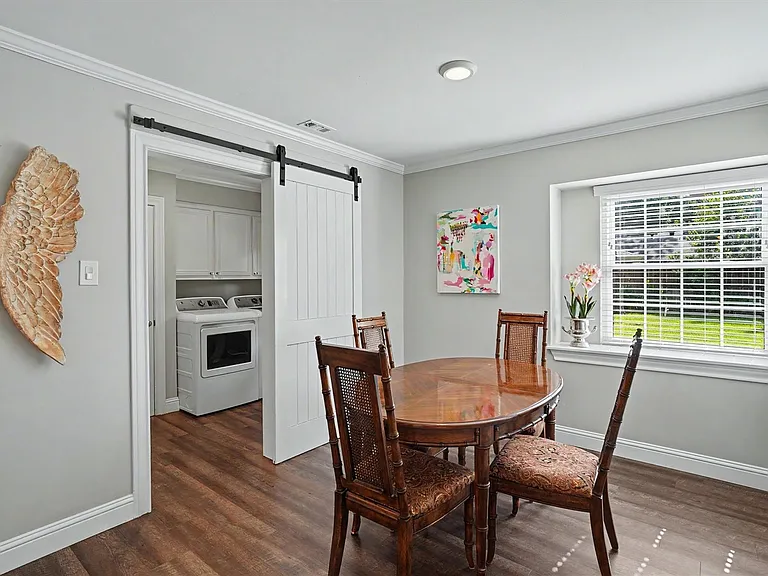726 Thistlewood Dr — Photo 10