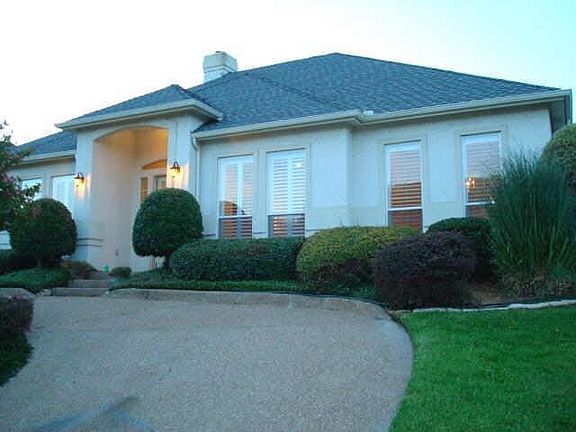 2nd image of 2225 S Clearspring Dr