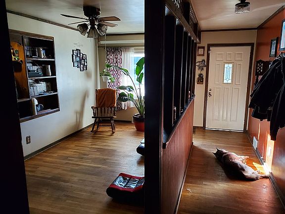 2nd image of 255 Dehoff Dr