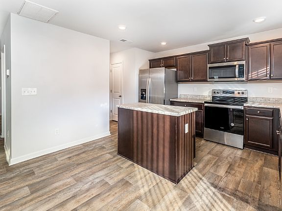 4th image of 1119 Stella Ct