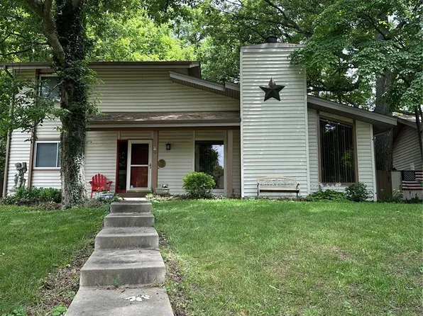 12 Marquette Dr, Lake Saint Louis, MO 63367