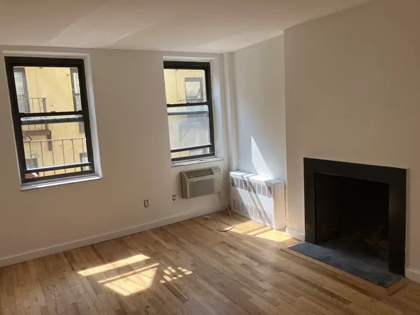 113 Sullivan Street image 1 of 15