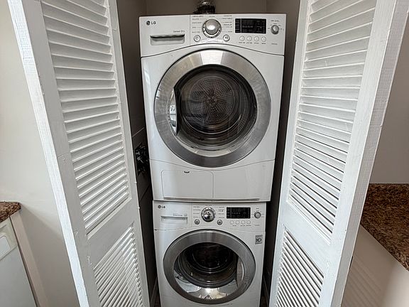 4th image of 1294 Cooper St APT D10