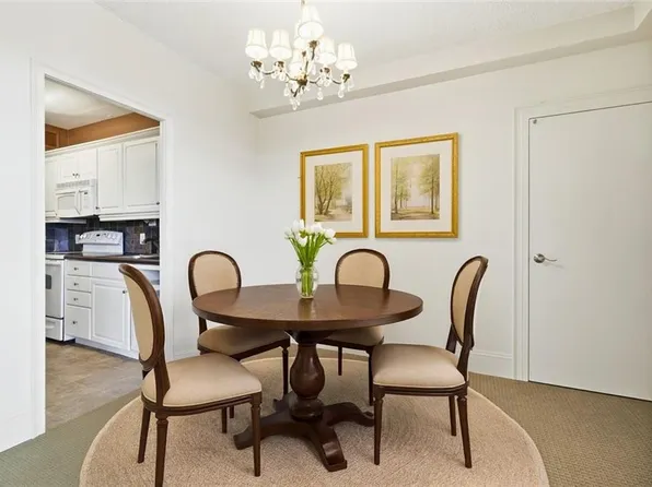 333 W Meyer Blvd APT 1104, Kansas City, MO 64113