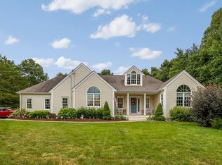 10 Jocelyn Cir, Taunton, MA 02780