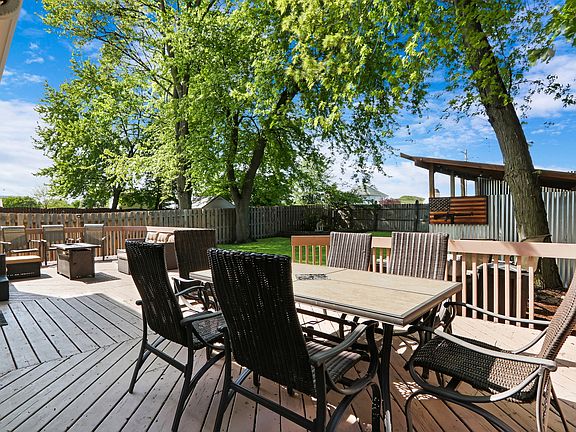 3rd image of 1300 Kensington Dr #1300