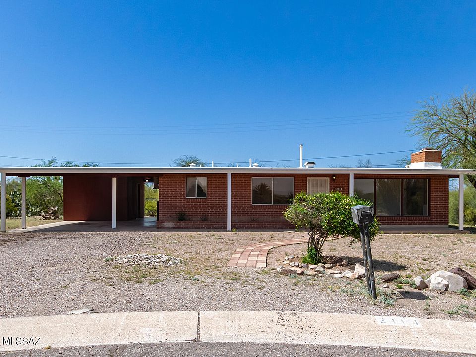1st image of 2114 W Saddle Hills Dr