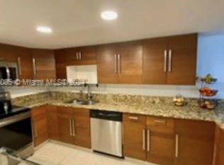 567 NW 98th Ave, Fort Lauderdale, FL 33324