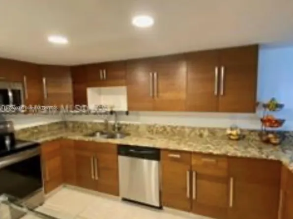 567 NW 98th Ave, Fort Lauderdale, FL 33324