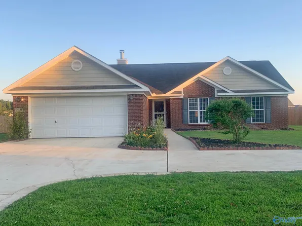 738 Elkwood Section Rd, Hazel Green, AL 35750