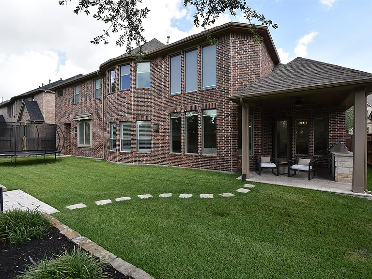 18901 N Bee Cave Springs Cir — Photo 39