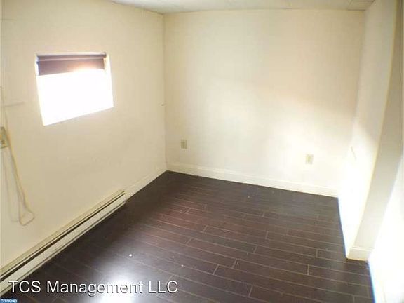 4th image of 1329 Titan St #1