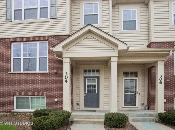 304 Lexington Ln, Rolling Meadows, IL 60008