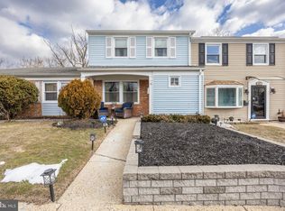 16 Rambler Ct, Willingboro, NJ 08046